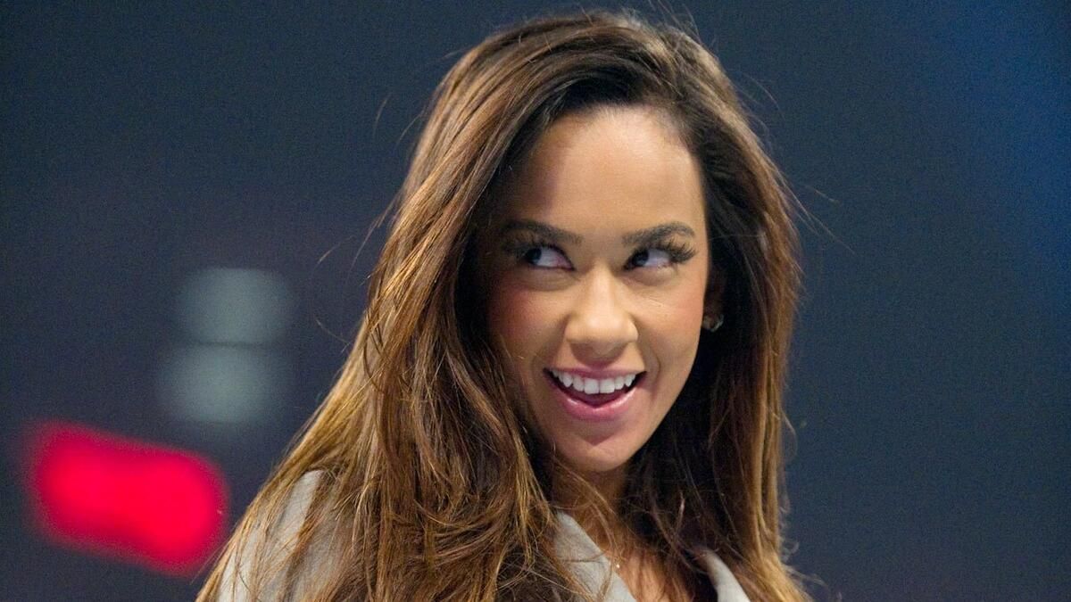 Ex-WWE star suddenly makes wild claim about AJ Lee and says she "got around"