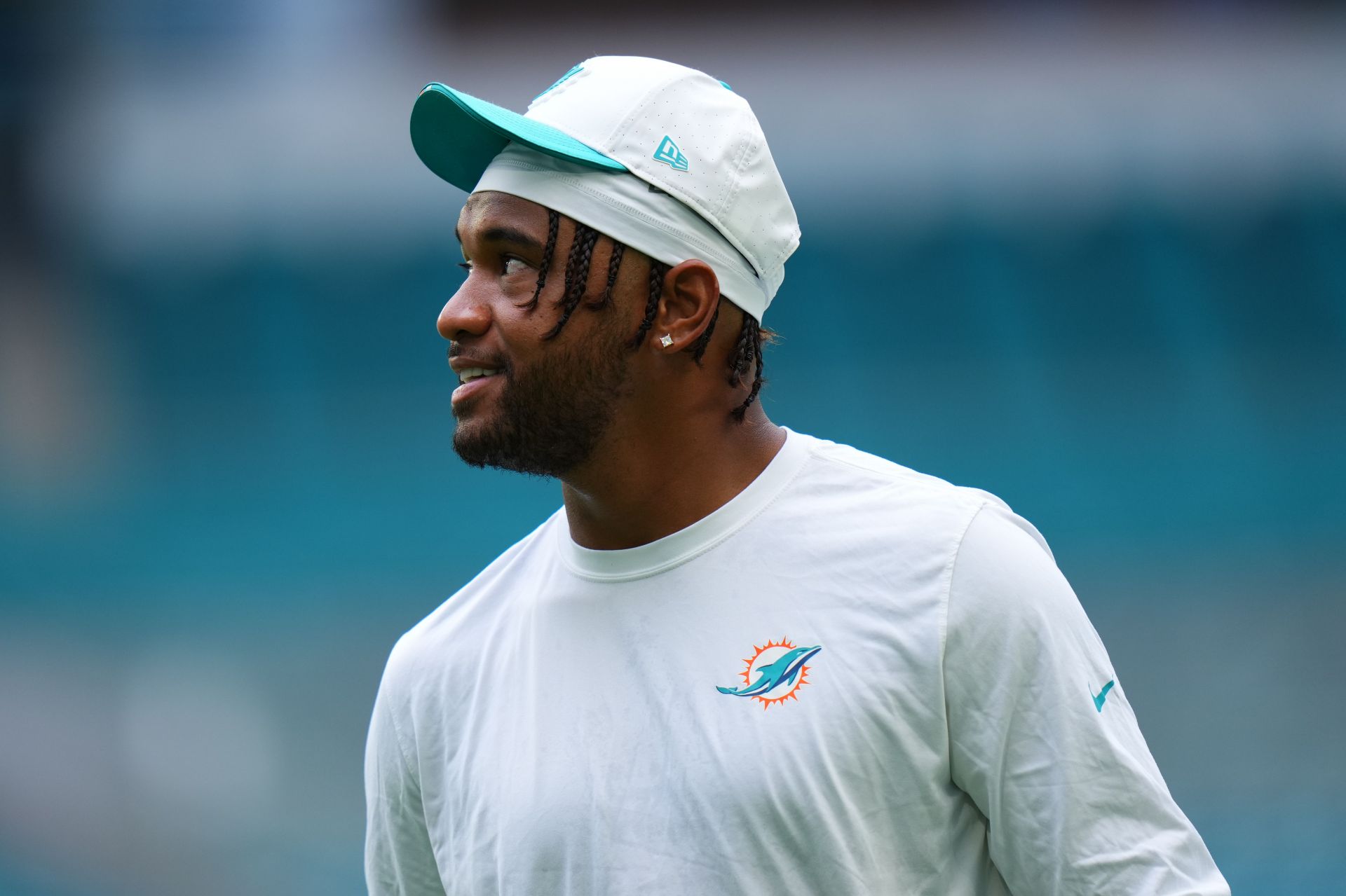 Mike McDaniel urged to bench Tua Tagovailoa by fans after Dolphins QB gets intercepted twice vs Colts in Week 1 clash