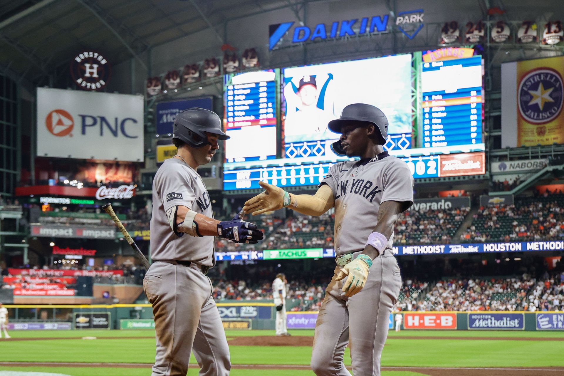 Ex-MLBer gives Yankees postseason edge over Red Sox, Blue Jays, and Mariners, explains why