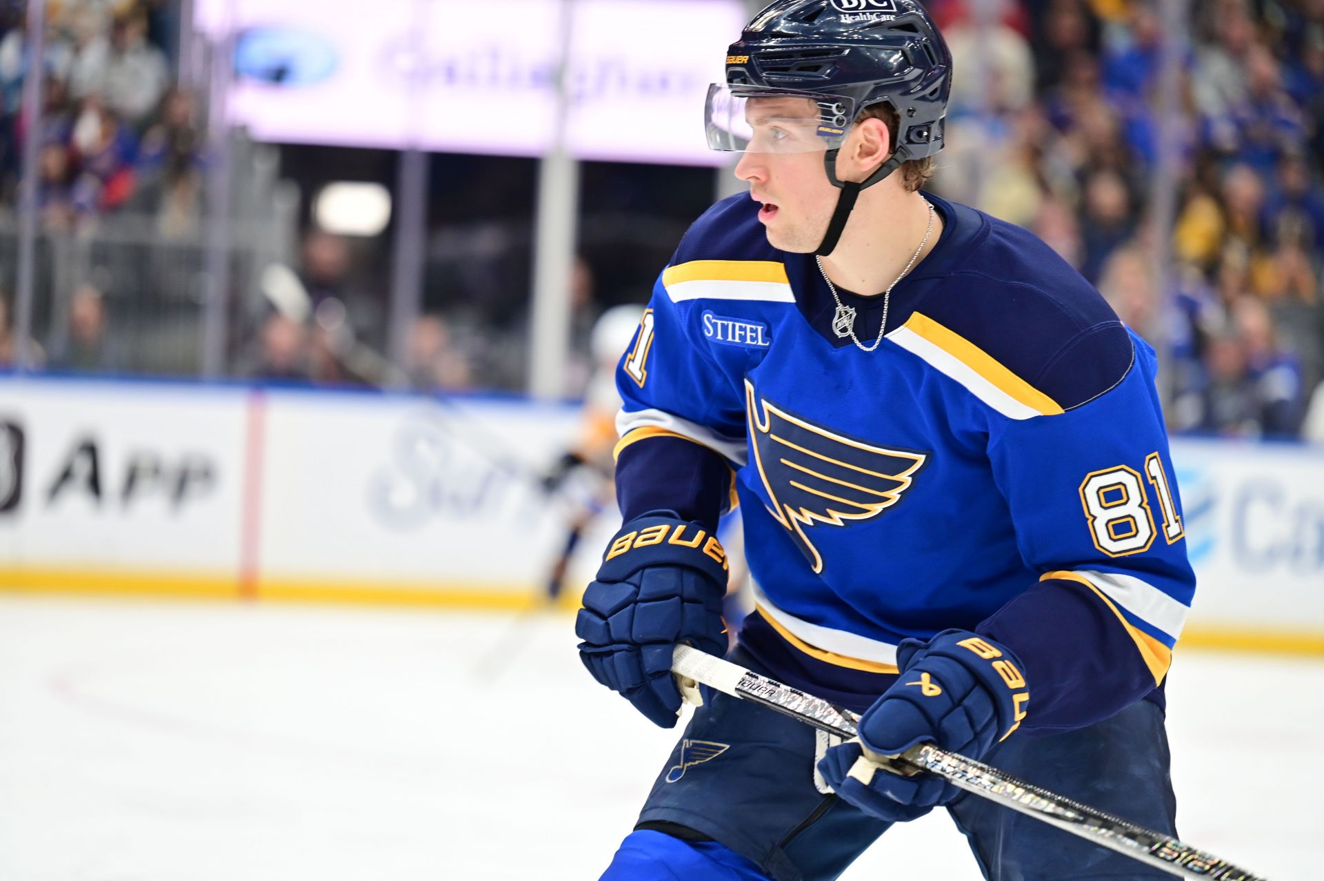Ex-Oilers forward Dylan Holloway harbored ill feelings after Edmonton lowballed Alberta-native during contract negotiations 