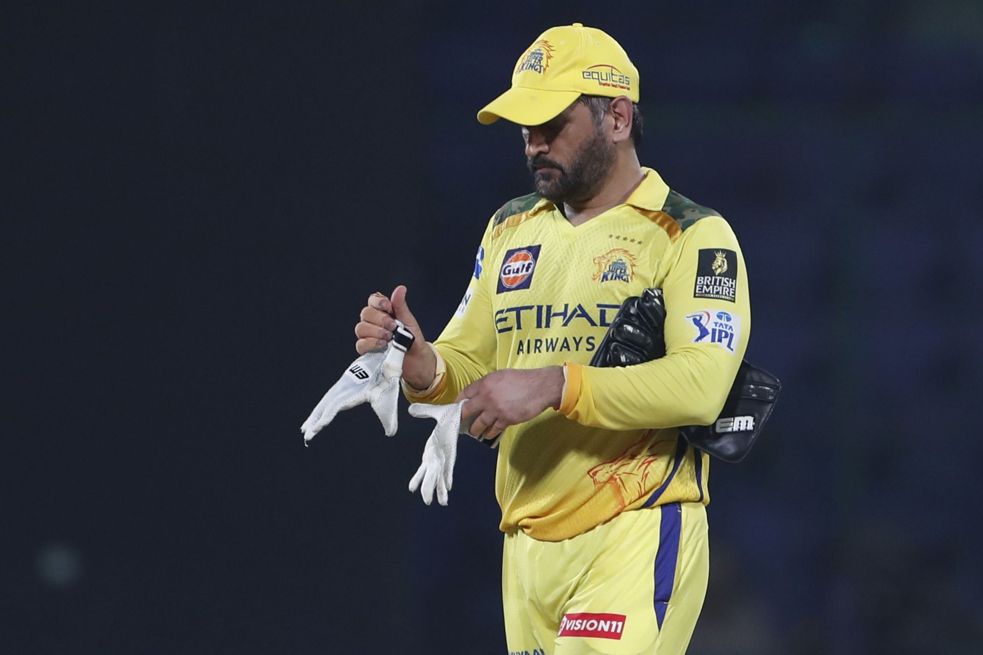3 reasons why MS Dhoni returning to play for CSK in IPL 2026 would be the wrong move