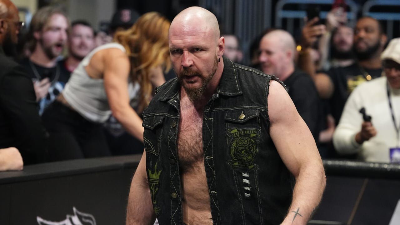 Beloved star to make AEW return after 500 days to challenge Jon Moxley at All Out 2025? Looking at the chances