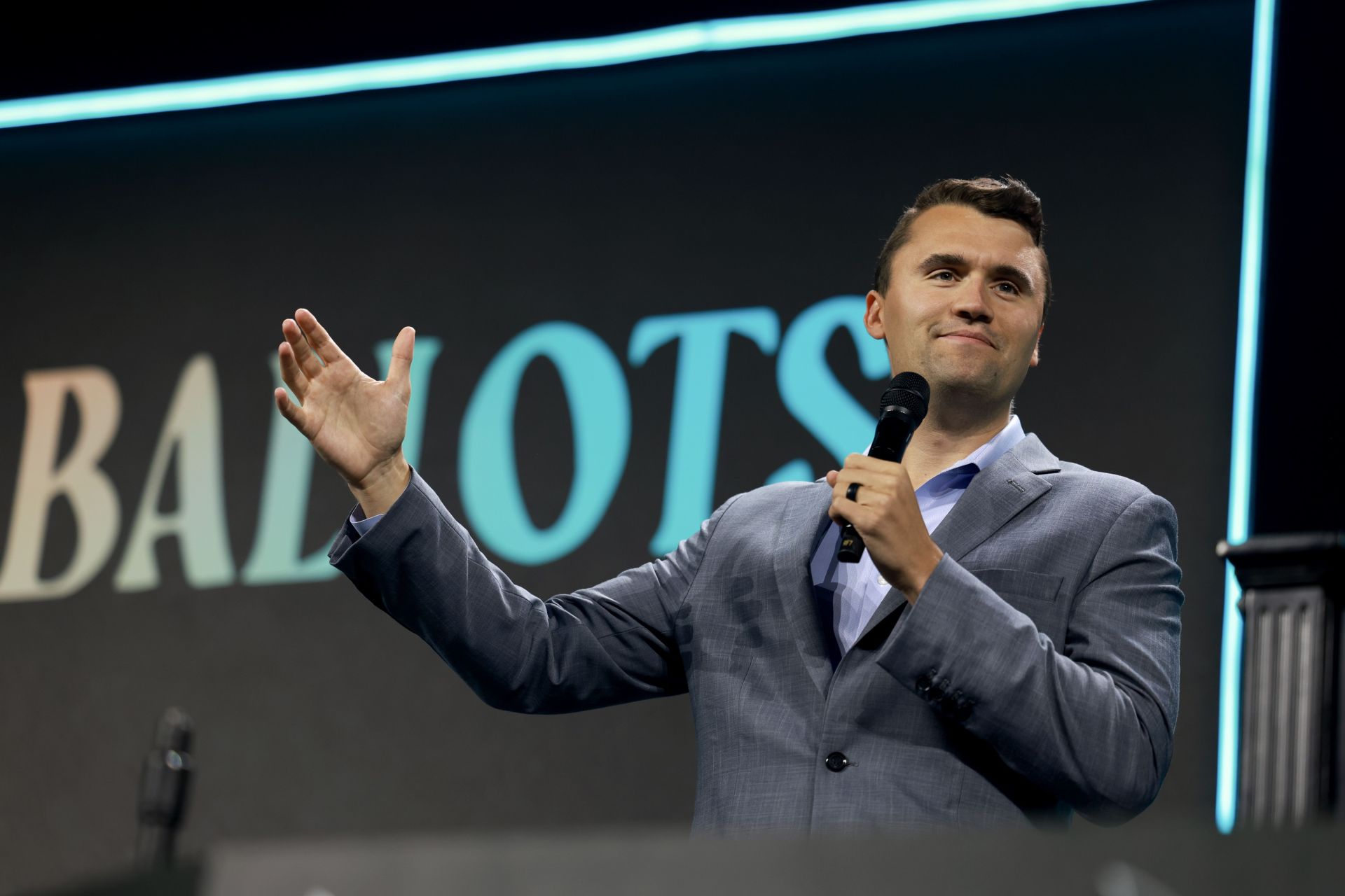 “Brother could have played on Sundays”: NFL fans react to Charlie Kirk’s showing unreal arm strength throwing football as 6-year-old video resurfaces