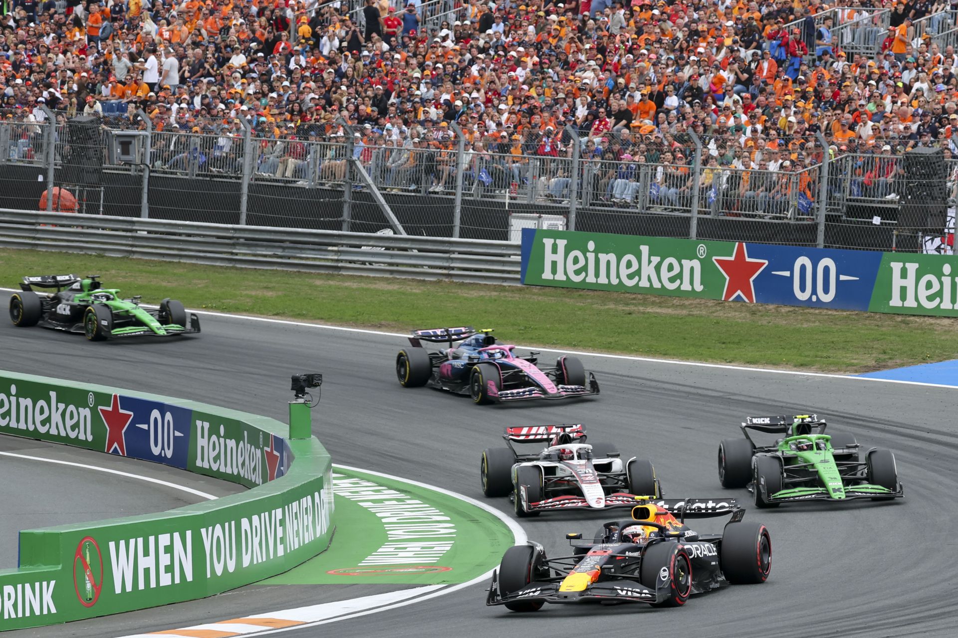 "Don't get my hopes up": Fans react as F1 teams reportedly considering V8 revival in future