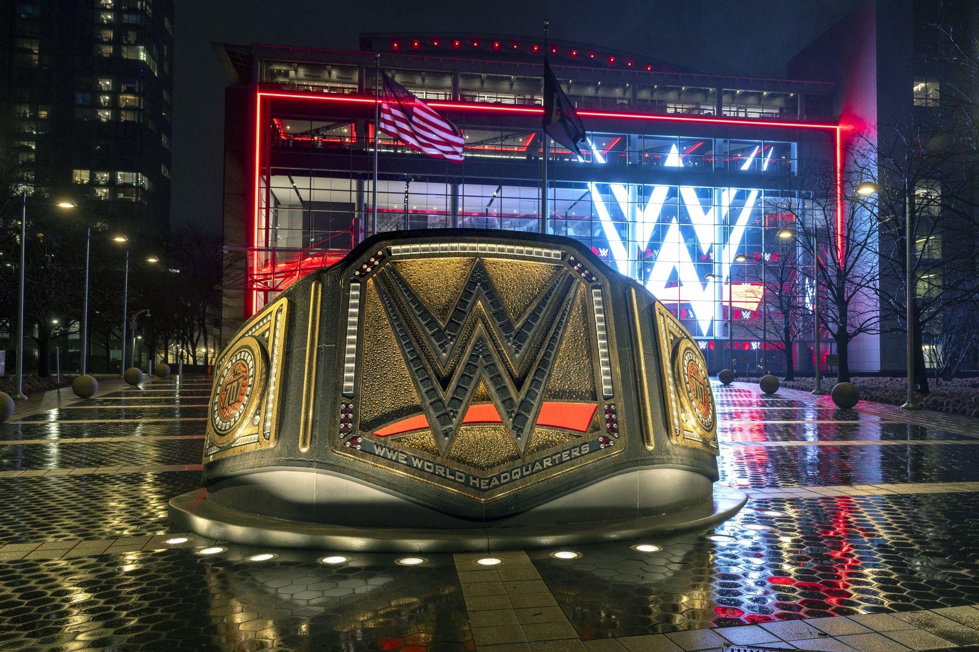 WWE set for massive return; several backstage names pushing [REPORTS]