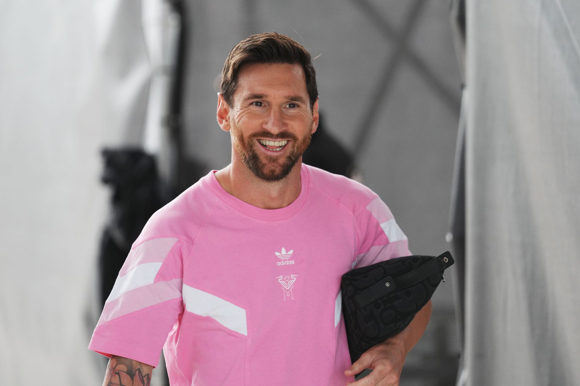 Lionel Messi joins Argentina camp with rare handcrafted Hermes bag; its staggering price revealed