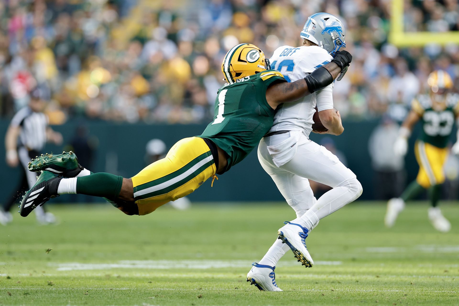 Ex-Eagles star Chris Long gives clear verdict on Micah Parsons sacking Jared Goff during his Packers debut