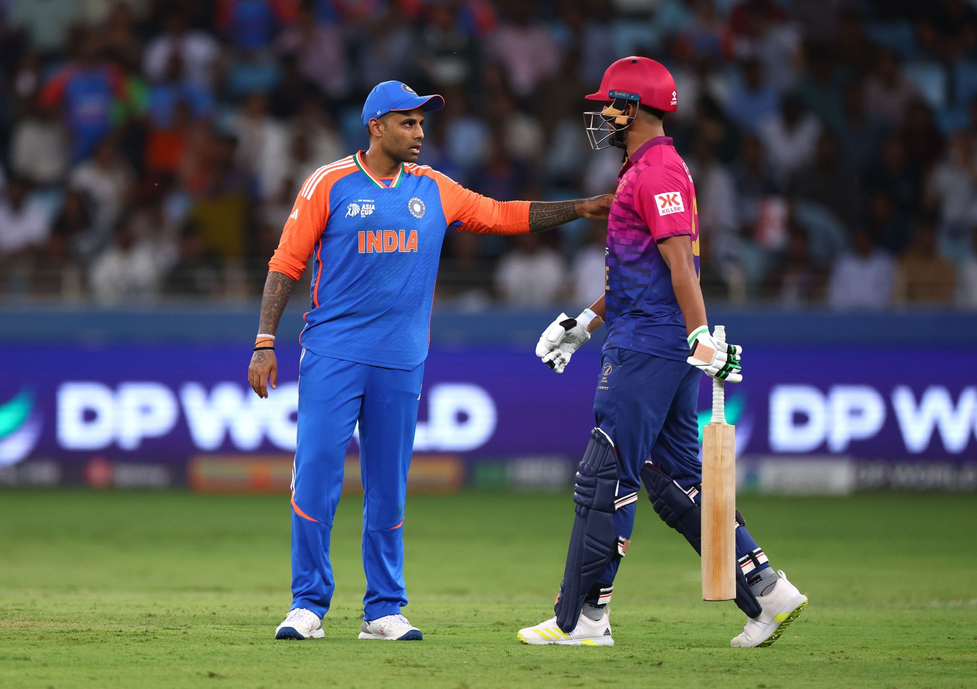 "You play hard, but you play fair" - Discarded Team India batter lauds Suryakumar Yadav's sporting gesture in IND vs UAE 2025 Asia Cup match