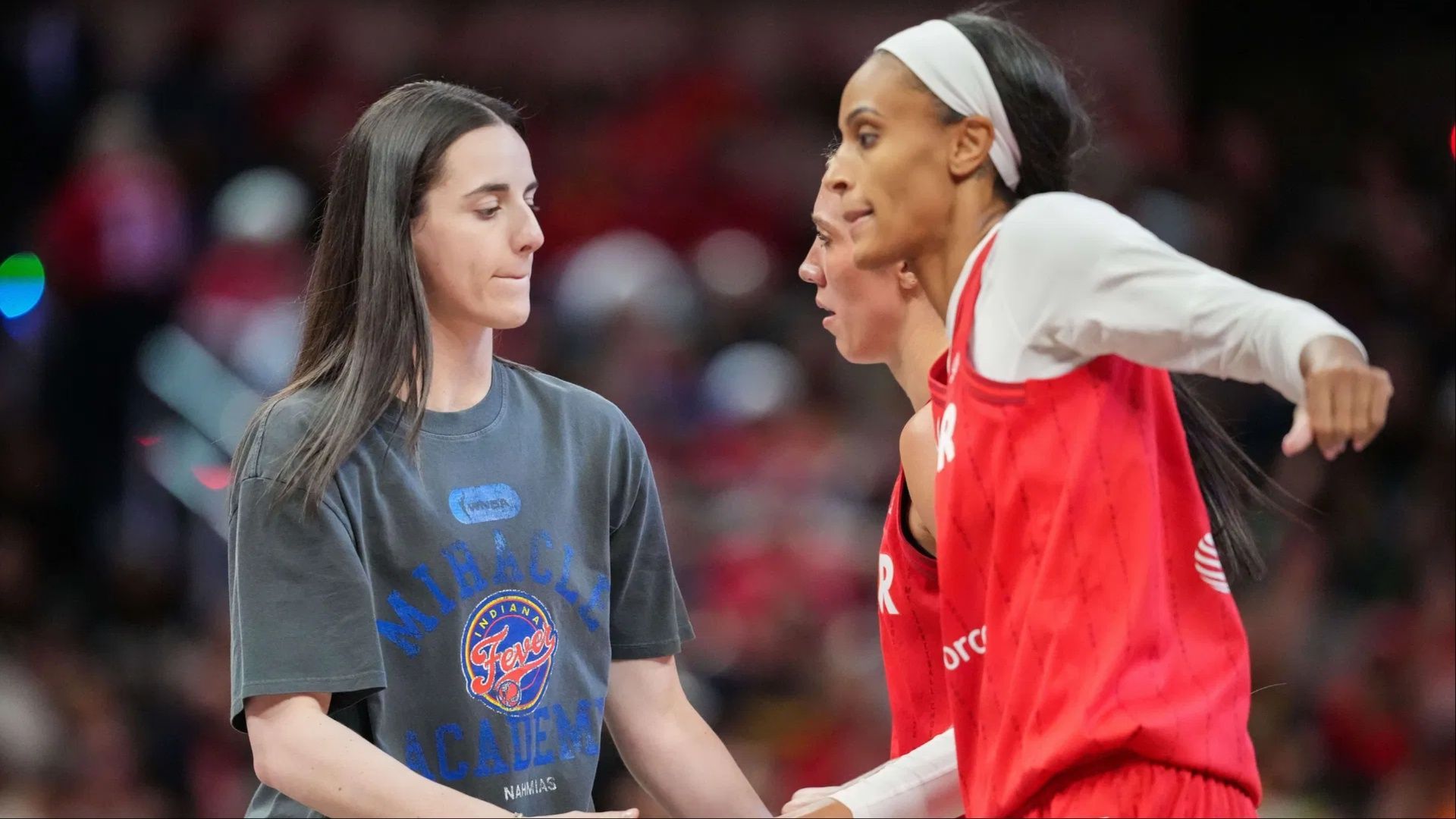 "Hotheaded and animated is her real personality" - WNBA fans lose it after Caitlin Clark gestures DeWanna Bonner to get out of sight