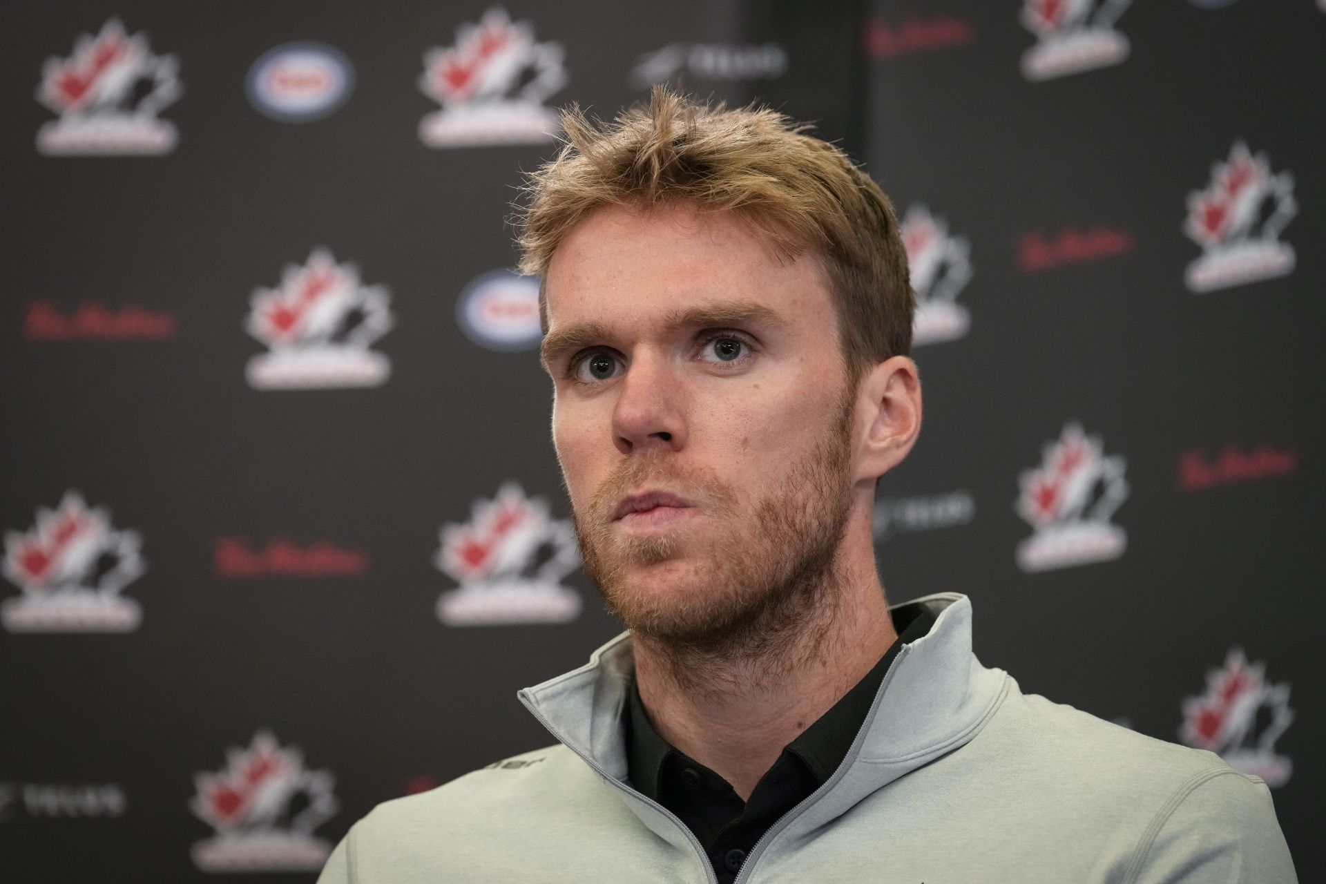 Connor McDavid's cooking skills impresses wife Lauren, despite cheffing up "same meal as 8 years ago"