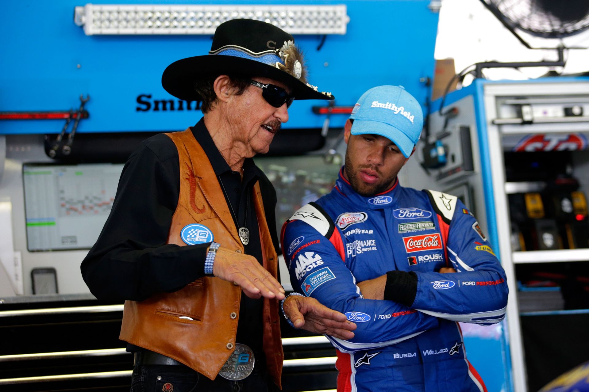"I'm not getting it on my arm like it was": When Bubba Wallace hesitated on making Richard Petty’s autograph permanent