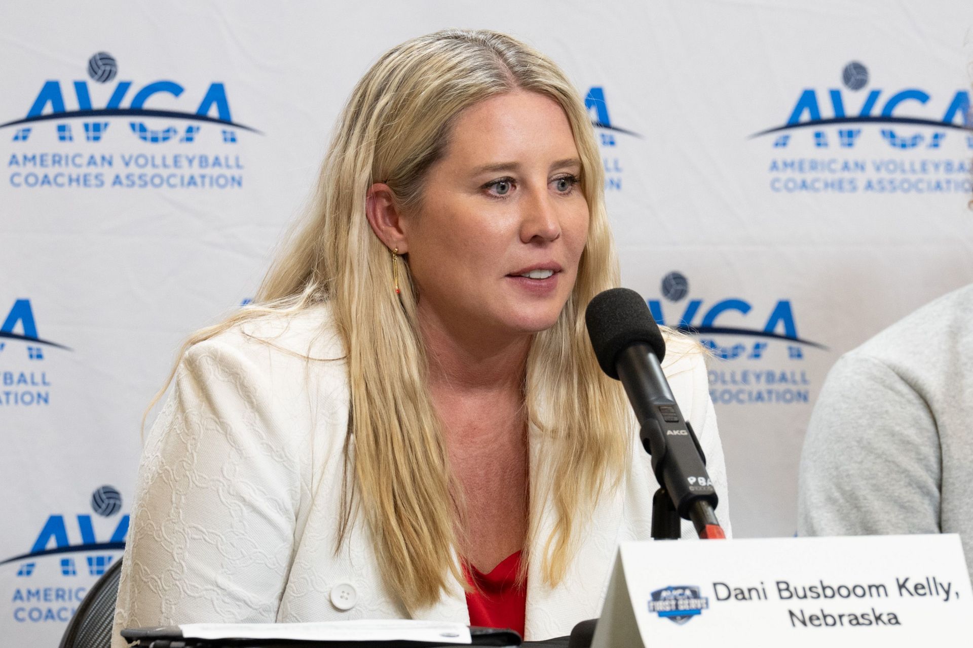 “We don't necessarily have a plan going in”- Nebraska Volleyball coach Dani Busboom Kelly gets real on adjusting lineups for matches