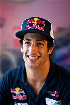 Daniel Ricciardo Latest News, Biography, Photos & Stats | Daniel ...