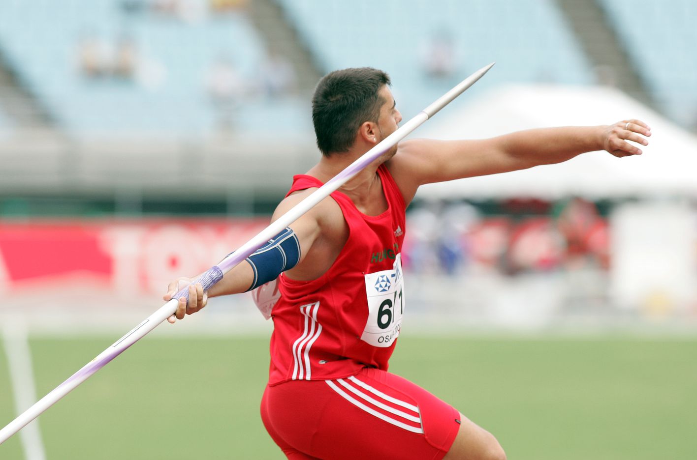 German referee dies as javelin pierces his throat - 1416 x 936 jpeg 109kB