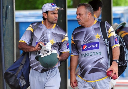 Whatmore has strongly denied wanting Hafeez replaced Whatmore has strongly denied wanting Hafeez replaced