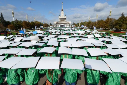 Volunteers take part in flash mob to mark the 500-days before Sochi 2014 Winter Olympics Volunteers take part in flash mob to mark the 500-days before Sochi 2014 Winter Olympics