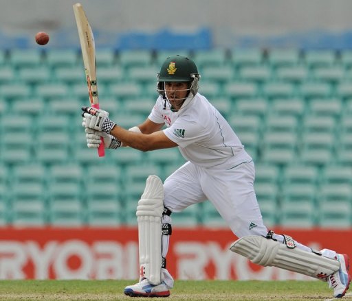 JP Duminy suffered an Achilles tendon injury while warming down kicking a rugby ball after the end of play on Friday JP Duminy suffered an Achilles tendon injury while warming down kicking a rugby ball after the end of play on Friday