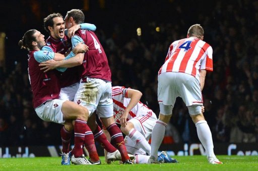 West Ham's Joey O'Brien (2nd L) celebrates after scoring West Ham's Joey O'Brien (2nd L) celebrates after scoring
