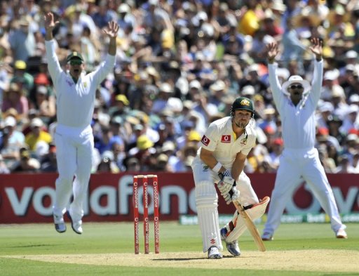 Australia were struggling at 102-3 at lunch on the opening day Australia were struggling at 102-3 at lunch on the opening day