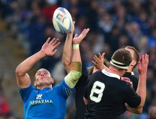 Captain Sergio Parisse (left) returns to the third row Captain Sergio Parisse (left) returns to the third row
