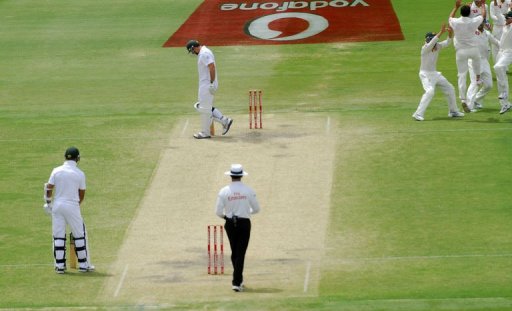Michael Clarke's team were in full command after declaring at 267-8 to leave the Proteas 430 runs for an improbable win Michael Clarke's team were in full command after declaring at 267-8 to leave the Proteas 430 runs for an improbable win