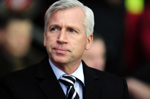 Newcastle United's English manager Alan Pardew Newcastle United's English manager Alan Pardew