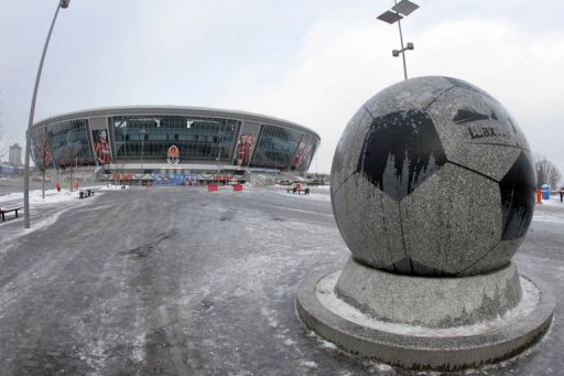 The snow and cold of eastern Ukraine is in stark contrast to the beaches of Rio de Janeiro The snow and cold of eastern Ukraine is in stark contrast to the beaches of Rio de Janeiro