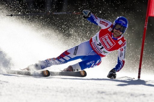 Slalom champion Grange is slowly recovering after undergoing an operation on his right knee at the end of March Slalom champion Grange is slowly recovering after undergoing an operation on his right knee at the end of March