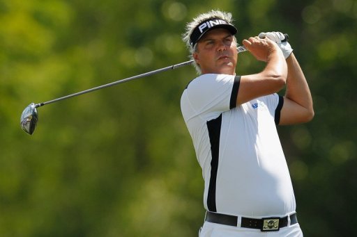 Daniel Chopra sparkled for a second day at the Amata Spring course making six birdies in a five under 67 Daniel Chopra sparkled for a second day at the Amata Spring course making six birdies in a five under 67