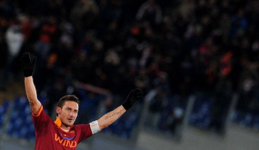 AS Roma forward Francesco Totti celebrates after scoring AS Roma forward Francesco Totti celebrates after scoring