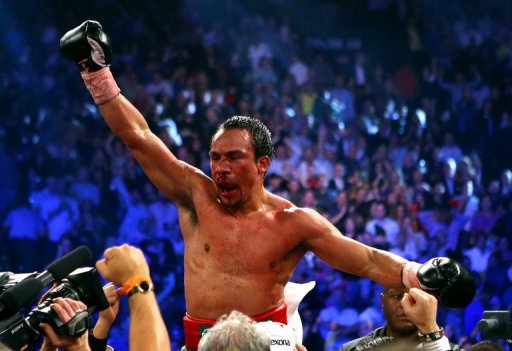 Juan Manuel Marquez suffered a broken nose and possible concussion Juan Manuel Marquez suffered a broken nose and possible concussion