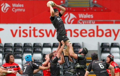 Lloyd Peters of Ospreys during a European Cup rugby union match with Toulouse in Swansea, Wales, December 15, 2012 Lloyd Peters of Ospreys during a European Cup rugby union match with Toulouse in Swansea, Wales, December 15, 2012