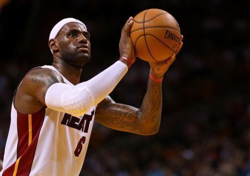 LeBron James of the Miami Heat shoots during a game against the Atlanta Hawks in Miami on December 10, 2012 LeBron James of the Miami Heat shoots during a game against the Atlanta Hawks in Miami on December 10, 2012