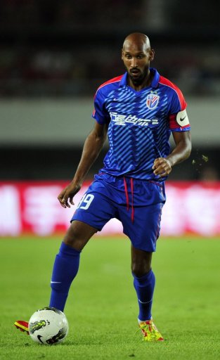 Nicolas Anelka playing for Shanghai Shenhua in a Chinese Super League match on July 28, 2012 Nicolas Anelka playing for Shanghai Shenhua in a Chinese Super League match on July 28, 2012