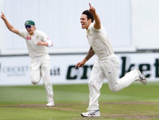Australia's Mitchell Johnson (R) celebrates after dismissing Sri Lanka's Tillakaratne Dilshan, on December 28, 2012 Australia's Mitchell Johnson (R) celebrates after dismissing Sri Lanka's Tillakaratne Dilshan, on December 28, 2012