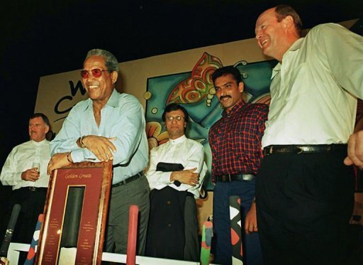 Tony Greig (R) at a cricket memorabila auction at a hotel in south Bombay, on May 16, 1997 Tony Greig (R) at a cricket memorabila auction at a hotel in south Bombay, on May 16, 1997