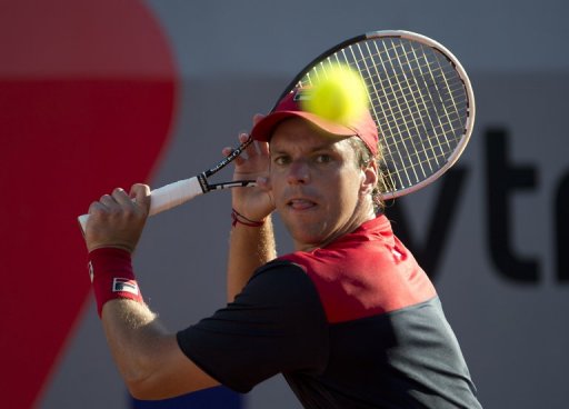 Argentina's Horacio Zeballos hits a return to Rafael Nadal, in Vina del Mar, on February 10, 2013 Argentina's Horacio Zeballos hits a return to Rafael Nadal, in Vina del Mar, on February 10, 2013