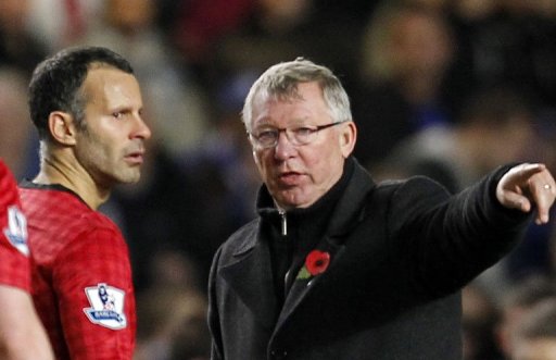 Alex Ferguson (right) gives orders to Ryan Giggs during a game against Chelsea at Stamford Bridge on October 31, 2012 Alex Ferguson (right) gives orders to Ryan Giggs during a game against Chelsea at Stamford Bridge on October 31, 2012