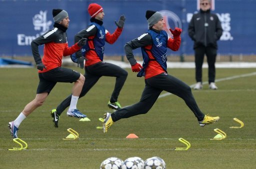 PSG's (from L) Jeremy Menez, Javier Pastore and Maxwell, seen during a training session in Paris on March 5, 2013 PSG's (from L) Jeremy Menez, Javier Pastore and Maxwell, seen during a training session in Paris on March 5, 2013
