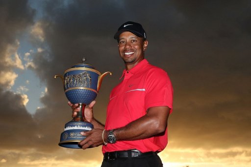 Tiger Woods poses with the Gene Sarazen Cup at the Trump Doral Golf Resort & Spa on March 10, 2013 in Doral Tiger Woods poses with the Gene Sarazen Cup at the Trump Doral Golf Resort & Spa on March 10, 2013 in Doral