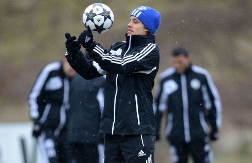Schalke's Teemu Pukki warms up during a training session in Gelsenkirchen, western Germany on March 11, 2013 Schalke's Teemu Pukki warms up during a training session in Gelsenkirchen, western Germany on March 11, 2013
