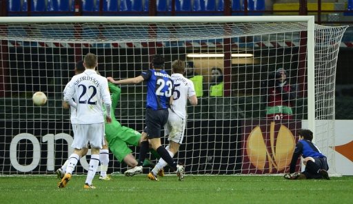 Inter Milan's Riccardo Alvarez (R) scores during their European Cup match against Tottenham, on March 14, 2013 Inter Milan's Riccardo Alvarez (R) scores during their European Cup match against Tottenham, on March 14, 2013