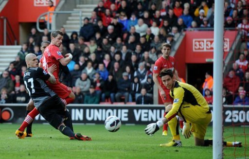 Southampton's Morgan Schneiderlin (C) scores a goal in Southampton on March 16, 2013 Southampton's Morgan Schneiderlin (C) scores a goal in Southampton on March 16, 2013