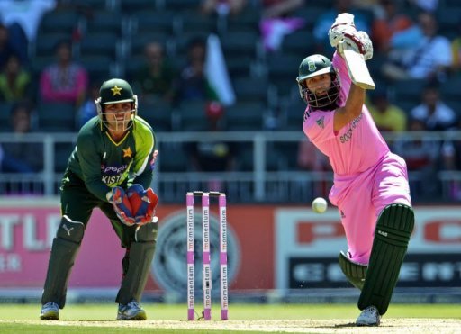 South Africa batsman Hashim Amla plays a shot in Johannesburg on March 17, 2013 South Africa batsman Hashim Amla plays a shot in Johannesburg on March 17, 2013