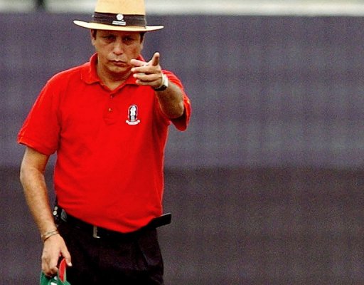 Nadir Shah gives a dismissal during a one-day match between Bangladesh and New Zealand in Dhaka, on October 9, 2008 Nadir Shah gives a dismissal during a one-day match between Bangladesh and New Zealand in Dhaka, on October 9, 2008