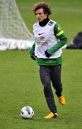 Brazil defender David Luiz is pictured during a team training session in London on March 24, 2013 Brazil defender David Luiz is pictured during a team training session in London on March 24, 2013