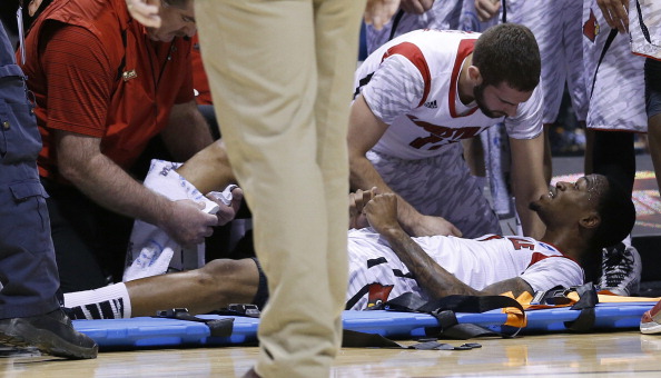 NCAA player Kevin Ware suffers horrific injury during regional final