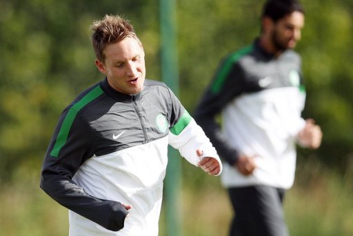 Celtic's Scottish midfielder Kris Commons trains near Glasgow, Scotland, on September 18, 2012 Celtic's Scottish midfielder Kris Commons trains near Glasgow, Scotland, on September 18, 2012