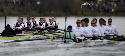 The Oxford University boat crew (L) pull ahead during the annual boat race on the River Thames in London, March 31, 2013 The Oxford University boat crew (L) pull ahead during the annual boat race on the River Thames in London, March 31, 2013