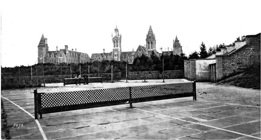 10 tennis facts that will astonish you - Slide 2 of 10:Tennis was originally played on an hour-glass shaped court